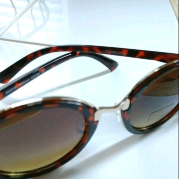 BijouxTernerTortoise Shell Sunglasses Round Frames NWT - Picture 1 of 5